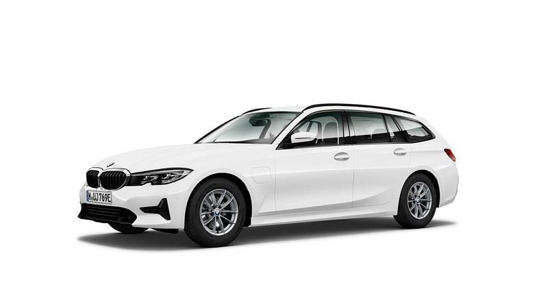 Gebraucht 2025 BMW 330 Shadowline | 26.770 € (Superpreis) - Bild 1/2
