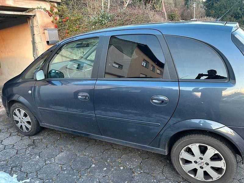 Grau Gebraucht 2006 Opel Meriva Van / Kleinbus | 1.200 € (Superpreis) - Bild 1/4