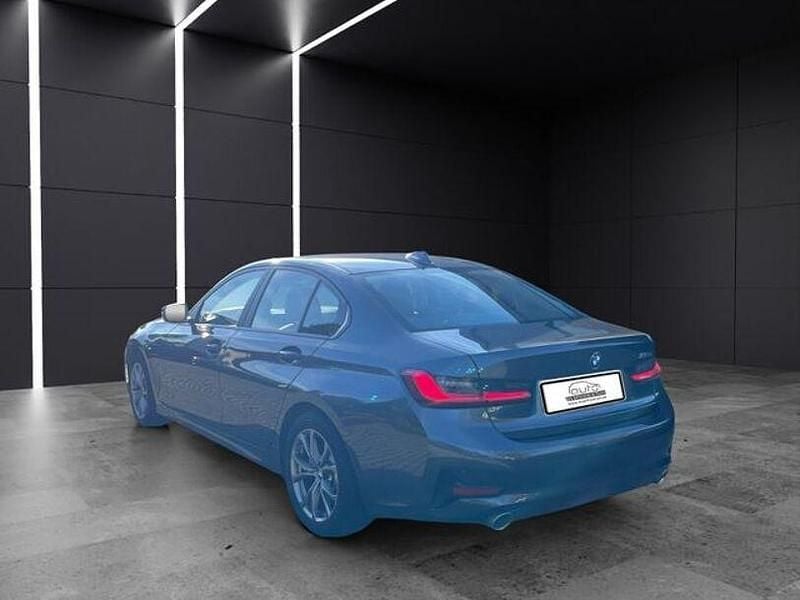 Gebraucht BMW 330e Advantage 252 PS (185 kW) 2020 Grau Limousine