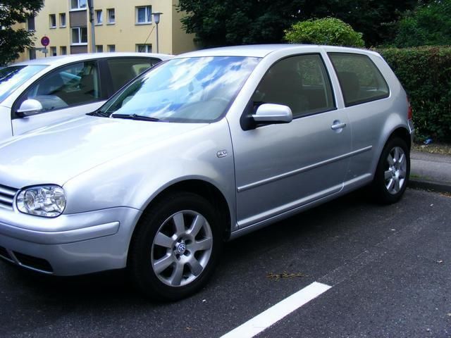 Gebraucht VW Golf IV Pacific 75 PS (55 kW) 2003 Silber metallic Limousine
