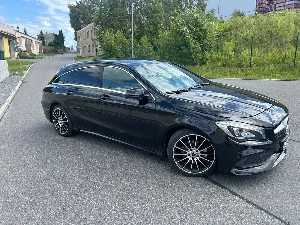 Gebraucht Mercedes CLA200 Shooting Brake Edition 156 PS (114 kW) 2017 Schwarz Kombi