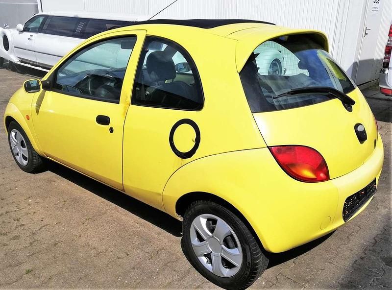 Second-hand Ford Ka 60 CP (44 kW) 2003 Galben Berlinǎ