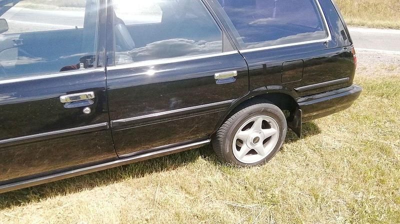 Gebraucht Toyota Camry 160 PS (117 kW) 1992 Schwarz Kombi