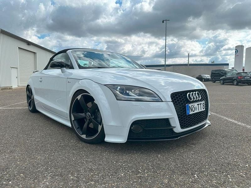 Weiß Gebraucht 2013 Audi TT Roadster Competition Cabrio | 19.499 € (Fairer Preis) - Bild 1/4