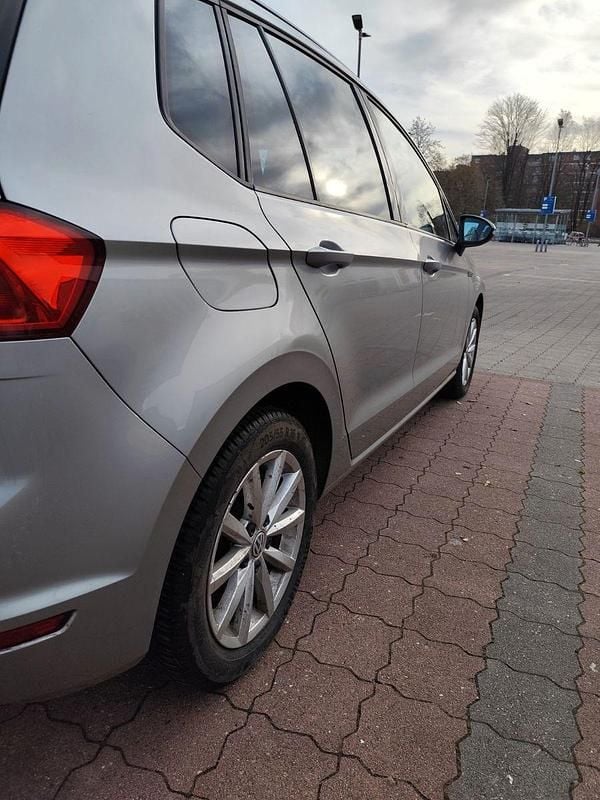 Gebraucht VW Golf Sportsvan LOUNGE 110 PS (80 kW) 2015 Beige Van / Kleinbus