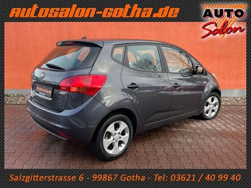 Gebraucht Kia Venga 78 PS (57 kW) 2012 Grau Kleinwagen