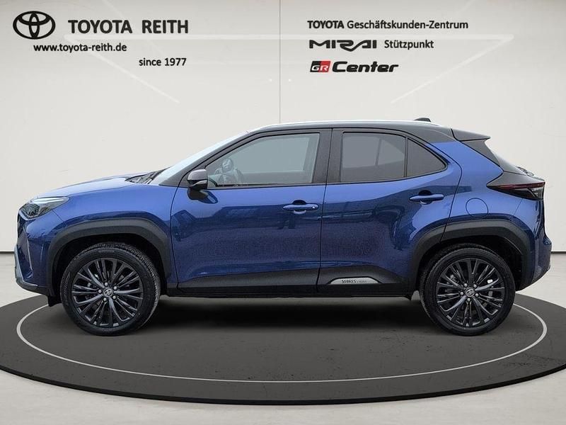 Gebraucht Toyota Yaris Hybrid 116 PS (85 kW) 2022 Blau Kleinwagen