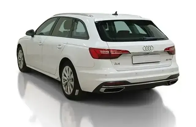 Gebraucht Audi A4 Advanced 243 PS (178 kW) 2023 Weiß Kombi