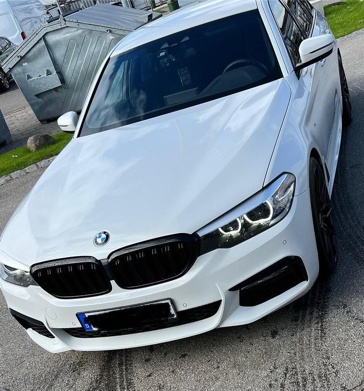 Weiß Gebraucht 2018 BMW 530 M Sport Kombi | 29.000 € (Etwas zu teuer) - Bild 1/4