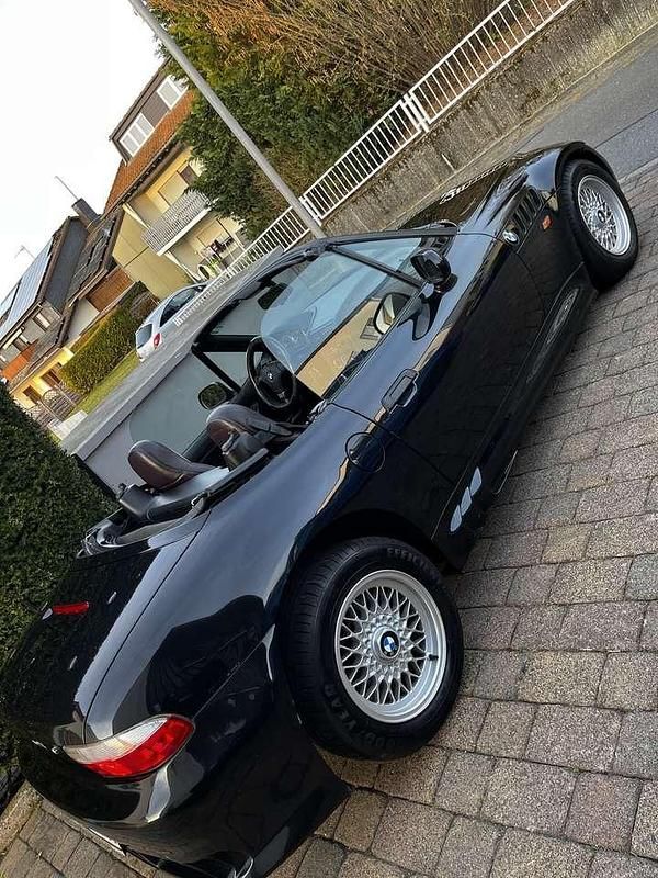Gebraucht BMW Z3 140 PS (102 kW) 1996 Schwarz Cabrio