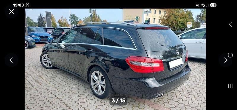 Gebraucht Mercedes E220 Avantgarde 170 PS (125 kW) 2012 Schwarz Limousine
