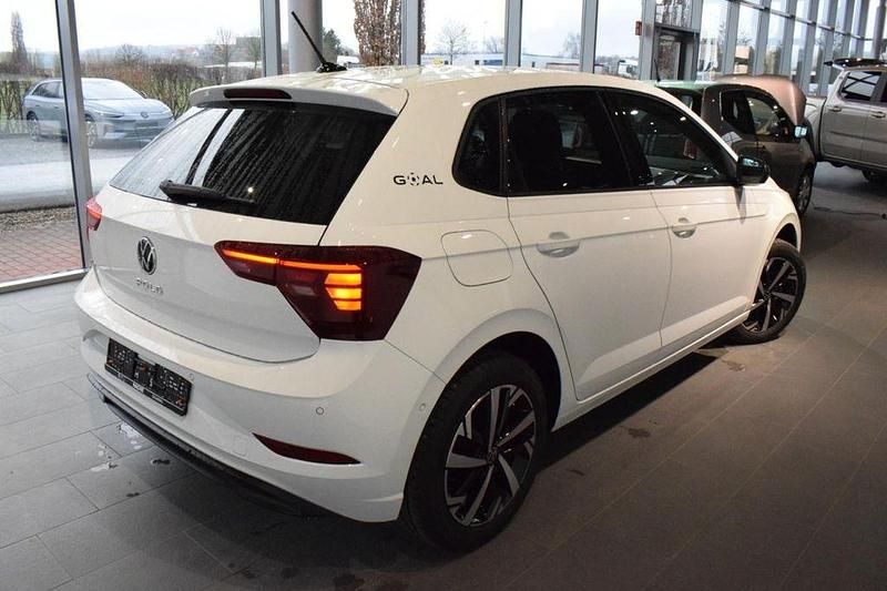 Gebraucht VW Polo Goal 95 PS (69 kW) 2024 Weiß Limousine