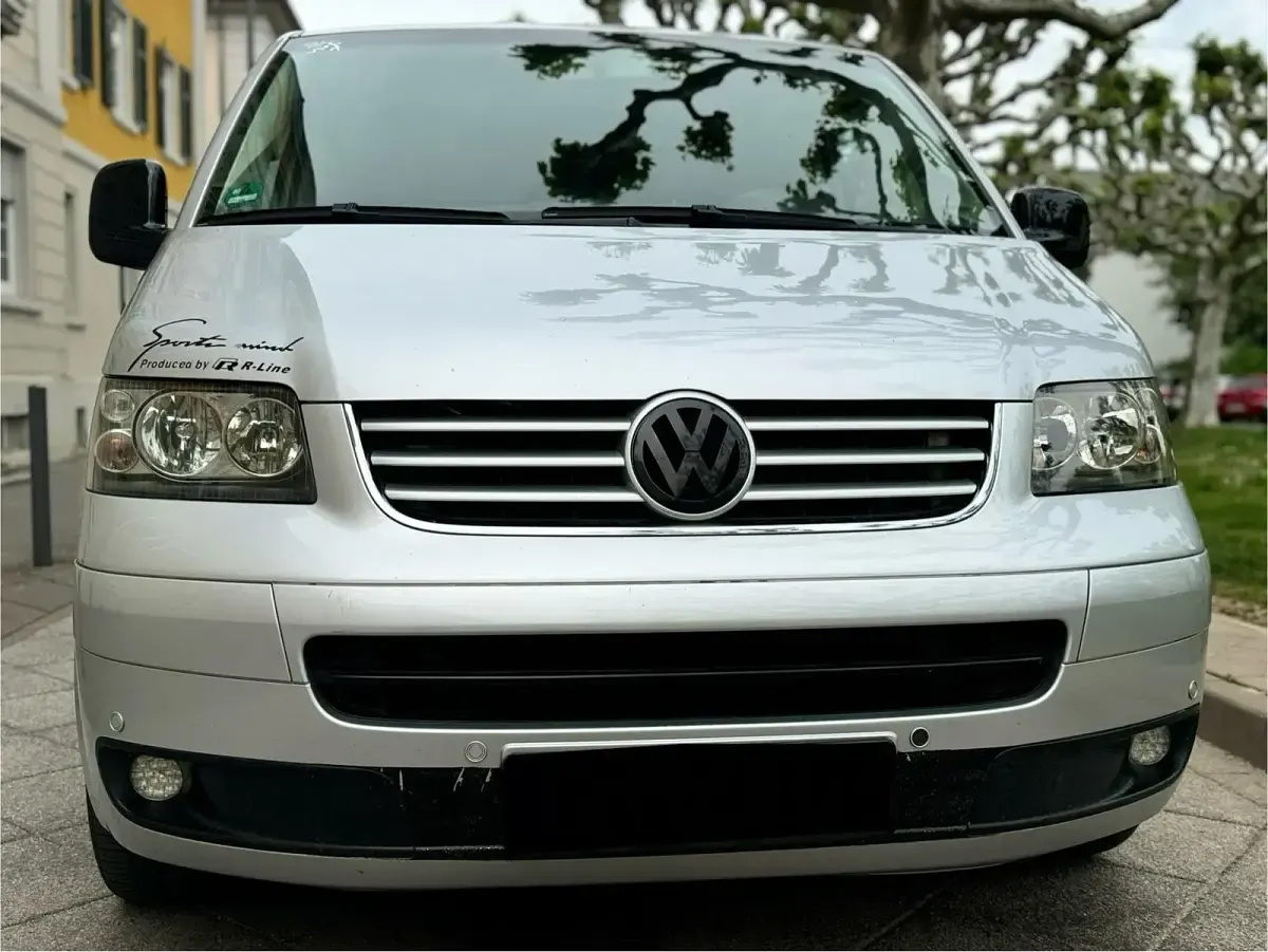 Gebraucht VW Multivan 131 PS (96 kW) 2005 Silber Van / Kleinbus