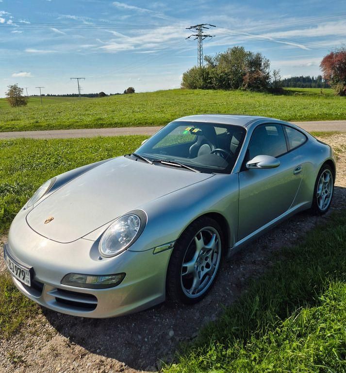 Usata Porsche 911 Carrera 325 CV (239 kW) 2005 Argento Coupé