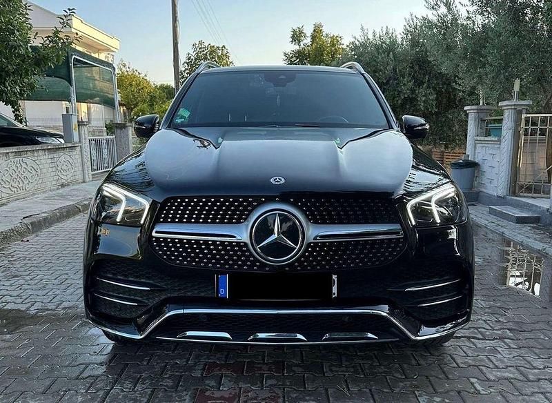 Schwarz Gebraucht 2024 Mercedes GLE300 AMG line SUV | 64.400 € (Guter Preis) - Bild 1/4