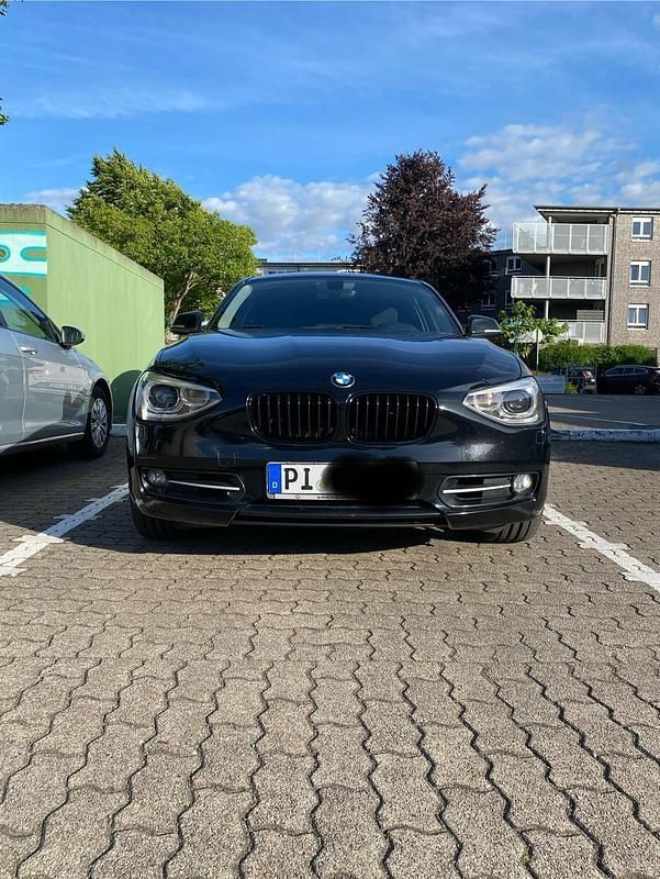 Schwarz Gebraucht 2013 BMW 118 Kleinwagen | 9.999 € (Fairer Preis) - Bild 1/4