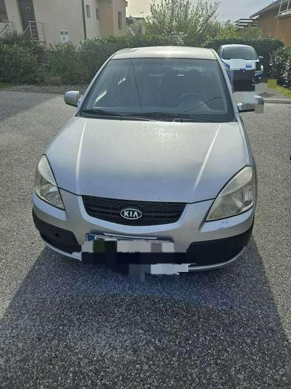 Gebraucht Kia Rio 110 PS (80 kW) 2006 Limousine