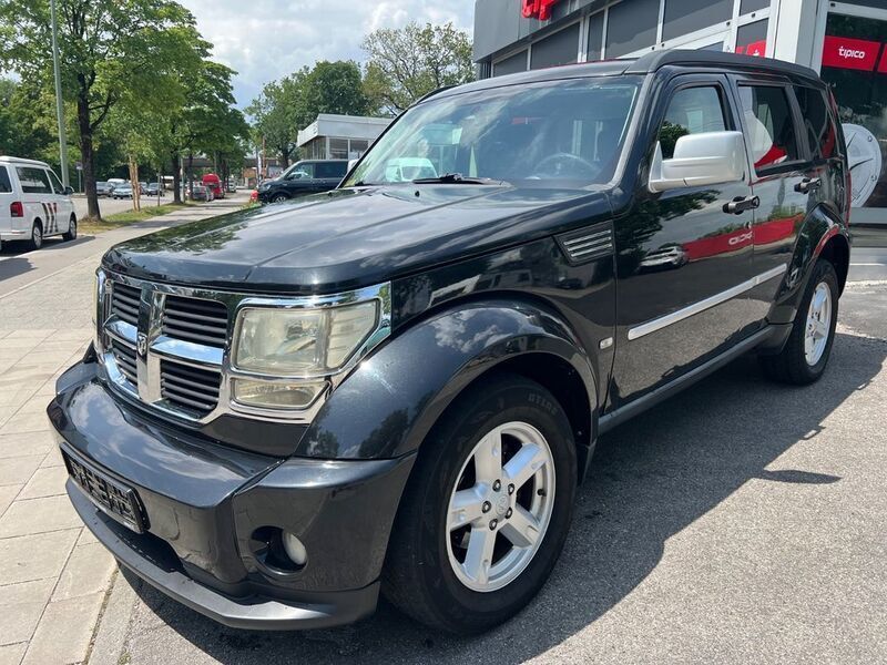 Schwarz Gebraucht 2009 Dodge Nitro SXT SUV | 3.900 € (Fairer Preis) - Bild 1/4