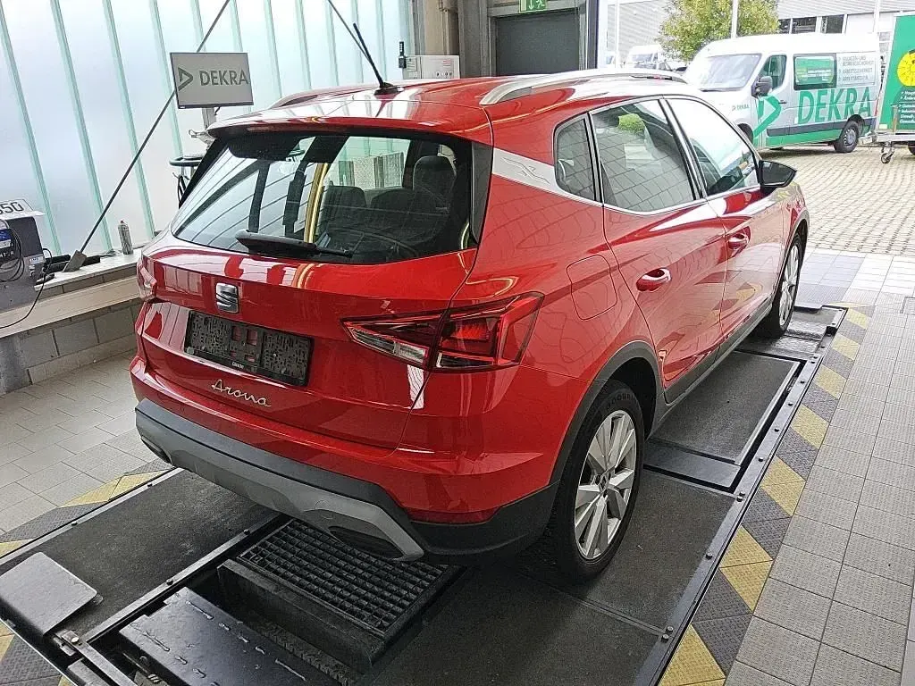 Gebraucht Seat Arona Xperience 116 PS (85 kW) 2024 Rojo emocion SUV