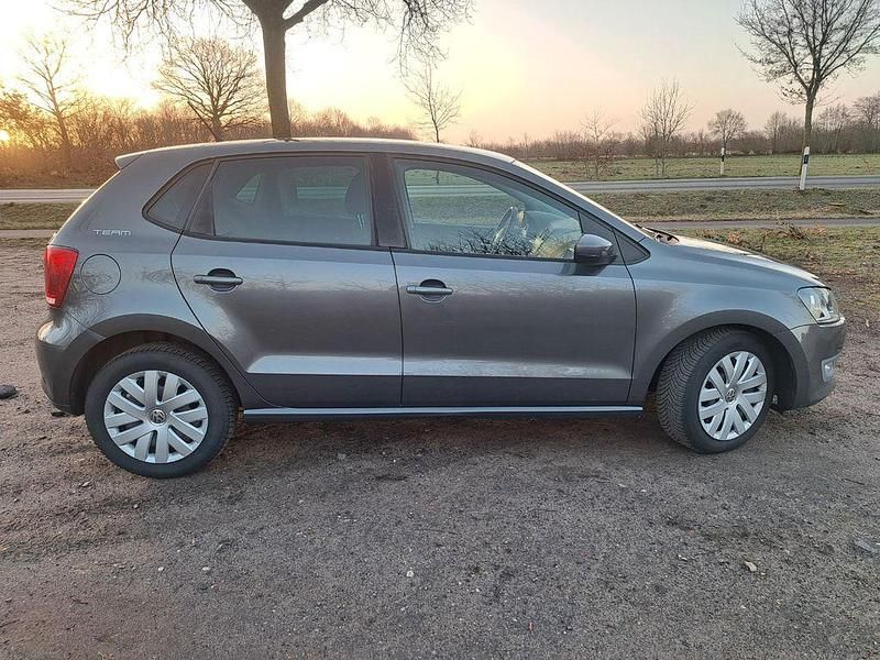 Gebraucht VW Polo Trendline 60 PS (44 kW) 2010 Grau Kleinwagen