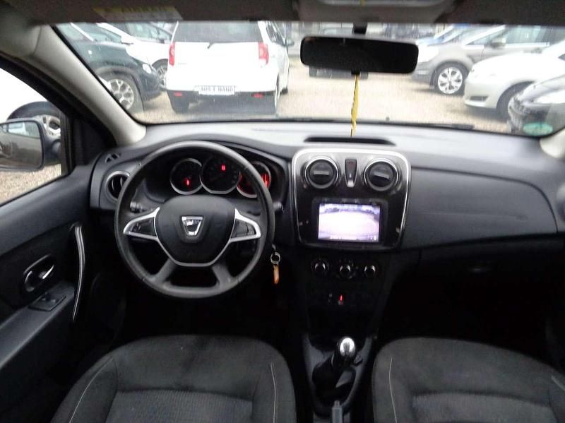 Gebraucht Dacia Sandero Essentiel 73 PS (53 kW) 2017 Braun Kleinwagen