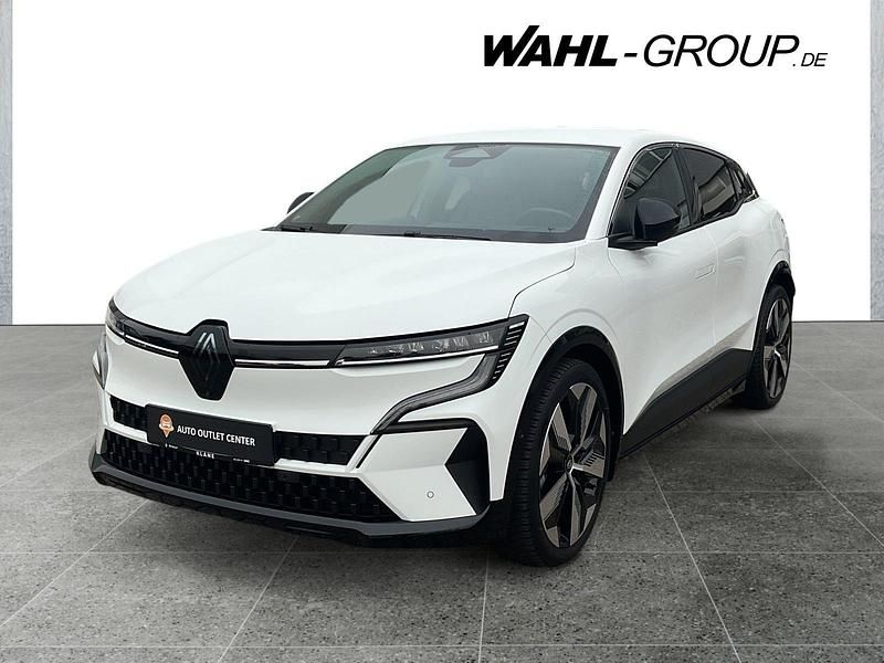 Weiß Gebraucht 2023 Renault Mégane Techno Limousine | 27.990 € (Fairer Preis) - Bild 1/4