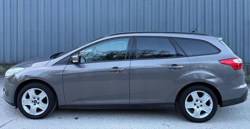 Brugt Ford Focus Trend 101 HK (74 kW) 2013 Brun Stationcar