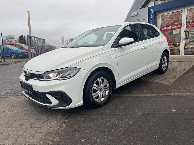 Weiß Gebraucht 2022 VW Polo Basis Kleinwagen | 13.490 € (Fairer Preis) - Bild 1/4