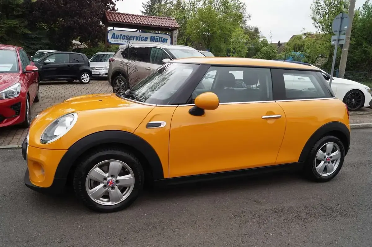 Gebraucht Mini ONE 102 PS (75 kW) 2016 Orange Kleinwagen