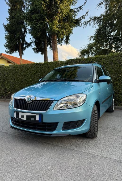 Blau Gebraucht 2011 Skoda Roomster Comfort Kombi | 4.550 € (Guter Preis) - Bild 1/4