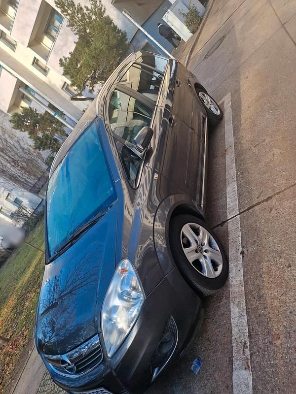 Gebraucht Opel Zafira 140 PS (102 kW) 2009 Grau Van / Kleinbus