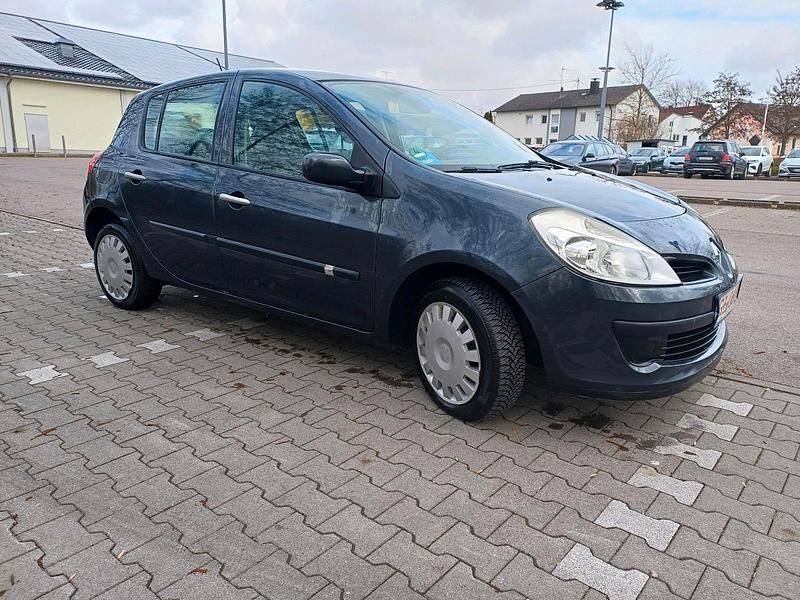 Gebraucht Renault Clio II 75 PS (55 kW) 2008 Grau Kleinwagen