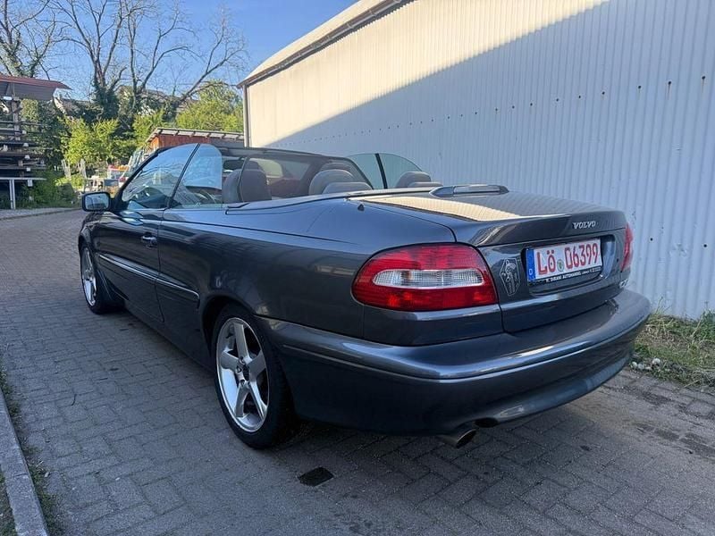 Second-hand Volvo C70 200 CP (147 kW) 2003 Gri Cabrio