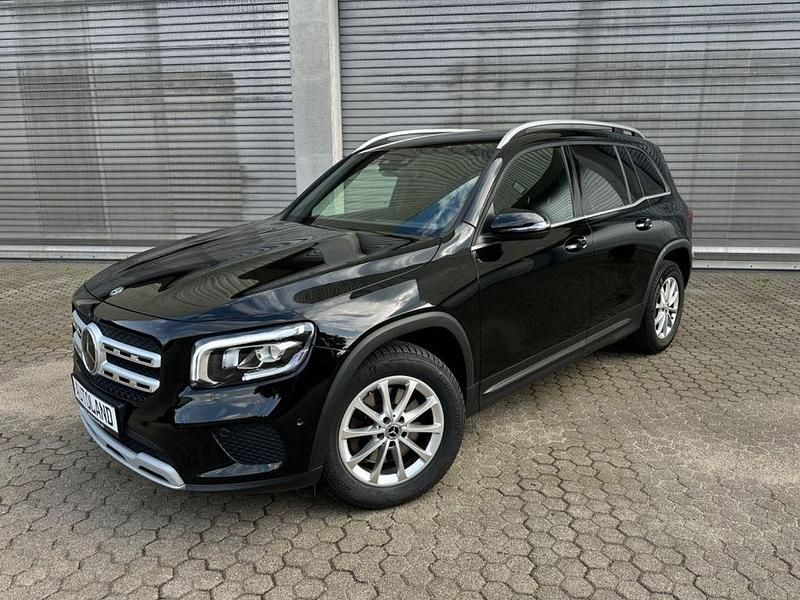 Schwarz Gebraucht 2021 Mercedes GLB220 Style SUV | 31.995 € (Fairer Preis) - Bild 1/4