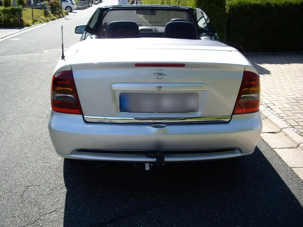 Gebraucht Opel Astra 125 PS (91 kW) 2005 Silber Cabrio