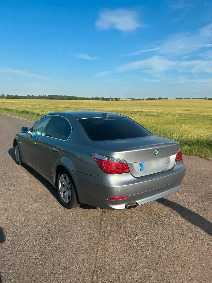 Gebraucht BMW 523 177 PS (130 kW) 2006 Limousine