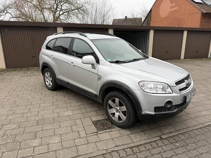 Gebraucht Chevrolet Captiva 136 PS (100 kW) 2010 Silber SUV