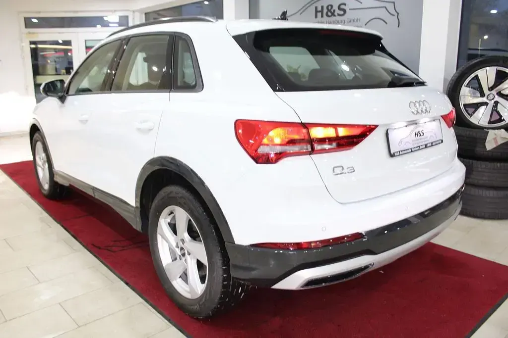 Gebraucht Audi Q3 Advanced 150 PS (110 kW) 2023 Arkonaweiß SUV
