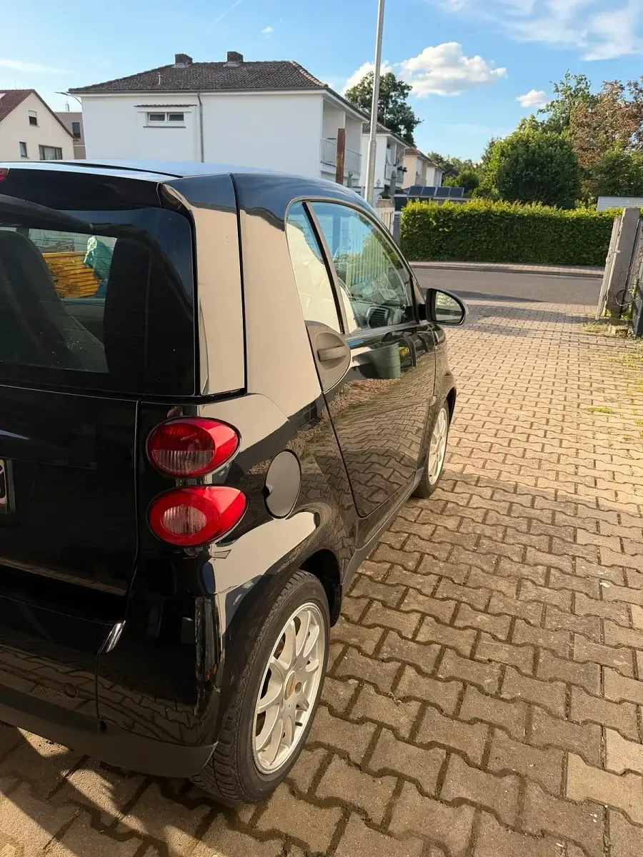 Gebraucht Smart ForTwo Coupé 61 PS (44 kW) 2008 Schwarz Coupé