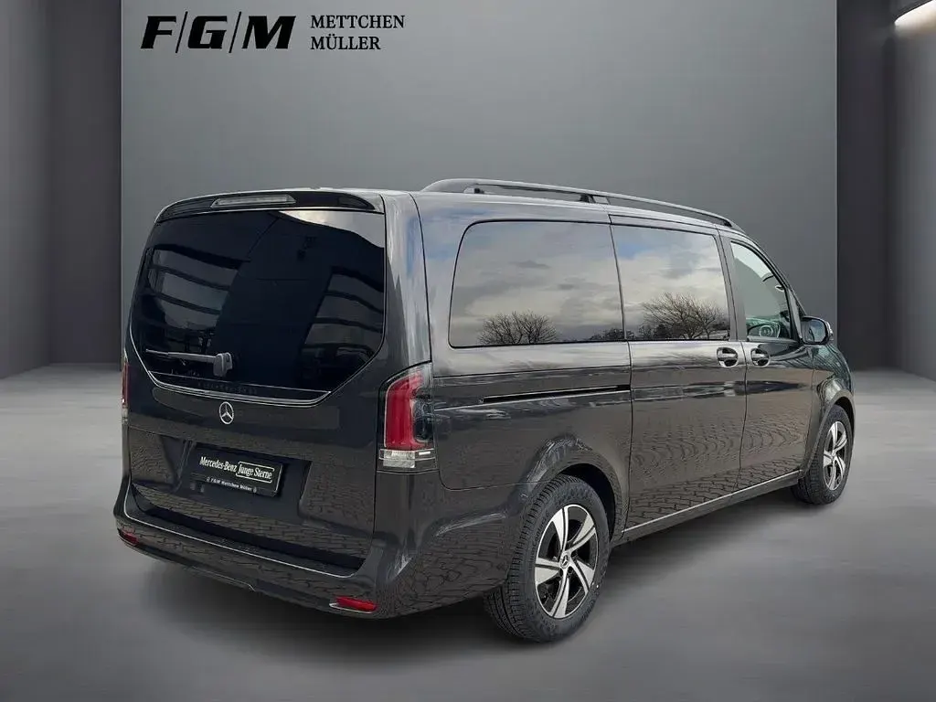 Gebraucht Mercedes V250 Style 190 PS (139 kW) 2024 Graphitgrau metallic Van / Kleinbus