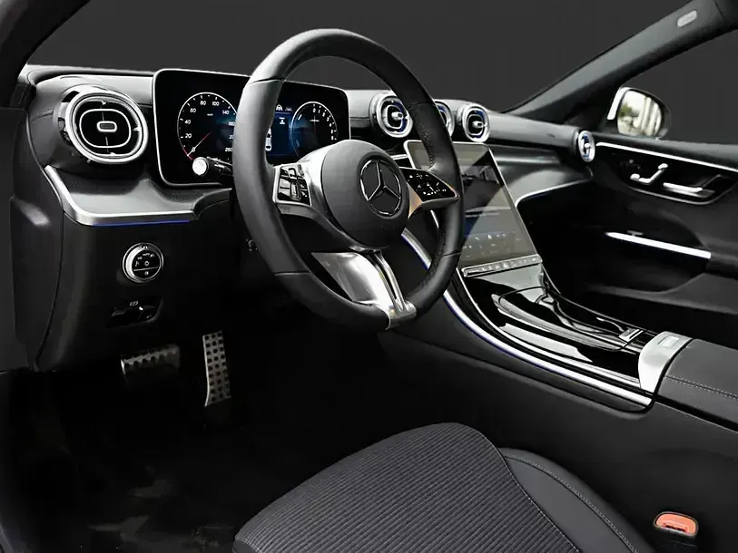 Gebraucht Mercedes C300e Avantgarde 2025 Weiss Limousine
