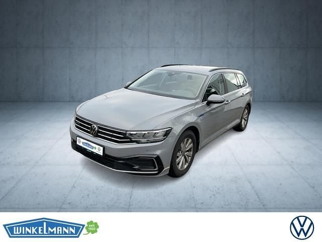 Grau Gebraucht 2022 VW Passat GTE Limousine | 20.950 € (Guter Preis) - Bild 1/3