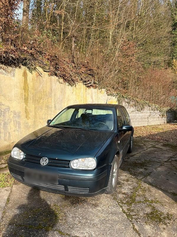 Gebraucht VW Golf IV 105 PS (77 kW) 2001 Grün Kleinwagen