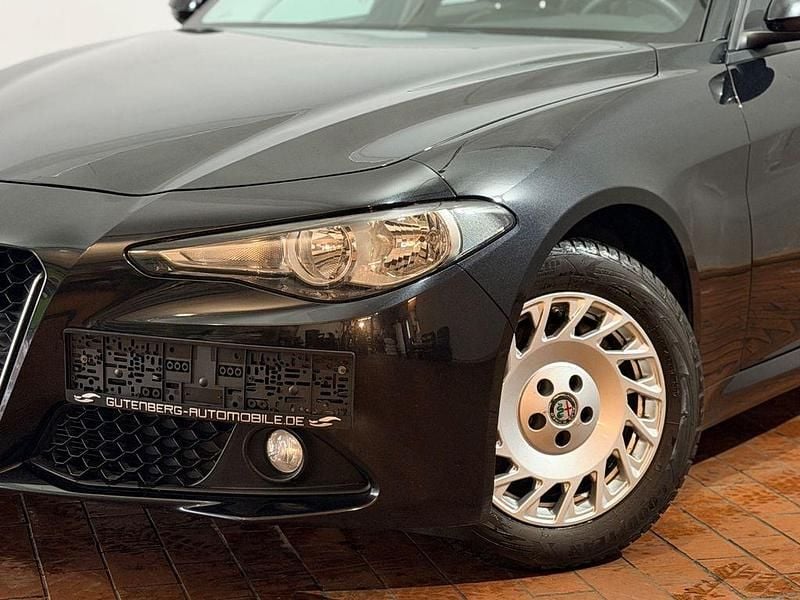 Gebraucht Alfa Romeo Giulia Super 179 PS (131 kW) 2019 Schwarz Limousine