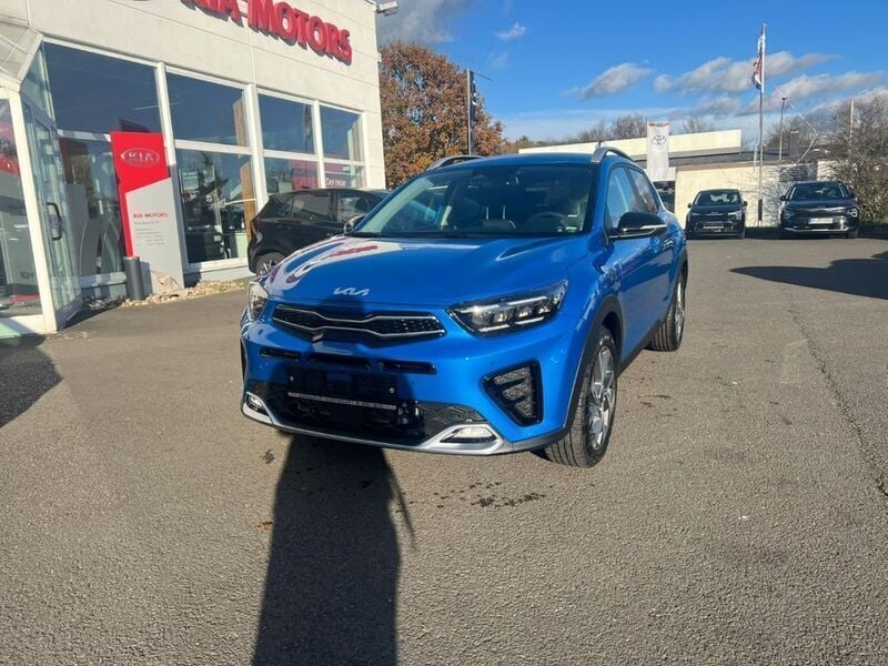 Blau Gebraucht 2024 Kia Stonic GT-Line SUV | 27.279 € (Fairer Preis) - Bild 1/4