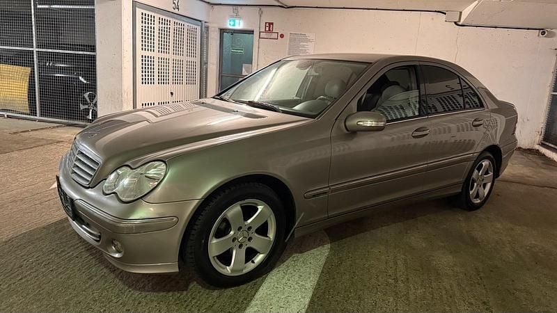 Gebraucht Mercedes C200 Elegance 122 PS (89 kW) 2005 Grau Limousine