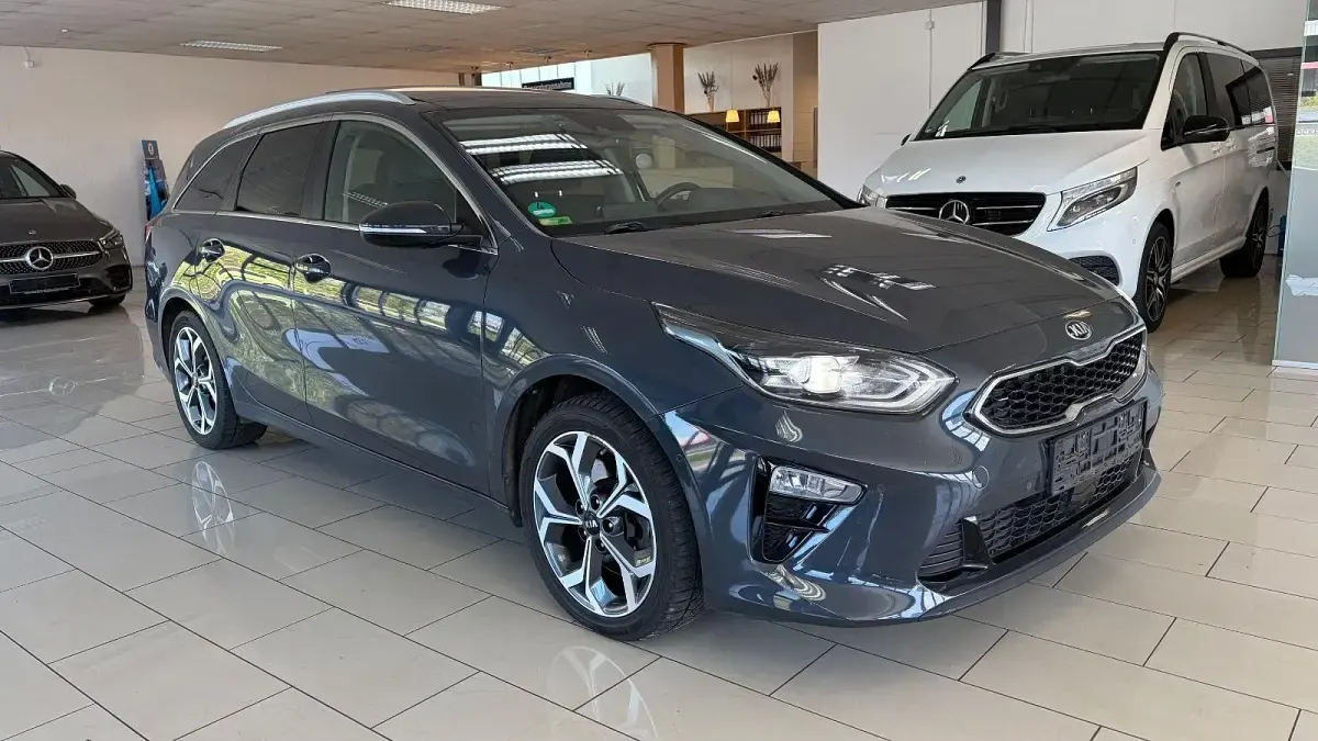Occasion Kia Ceed Platinum Edition 136 ch (100 kW) 2018 Noir Citadine