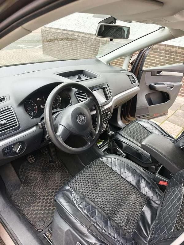 Gebraucht VW Sharan Trendline 150 PS (110 kW) 2010 Van / Kleinbus