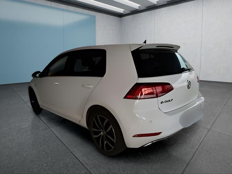 Gebraucht VW e-Golf 100 kW (136 PS) 2020 Weiß Kleinwagen