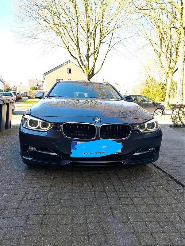 Gebraucht BMW 318 145 PS (106 kW) 2014 Silber Kombi